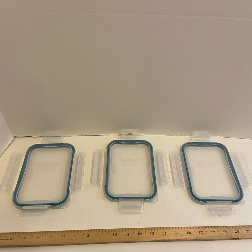 Snap wear lids 3 square  7” and 3‎ round. 4”